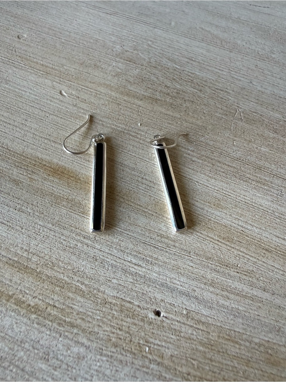 Women’s Sterling Silver And Polished Black Rectangle Bar Hanging Earrings